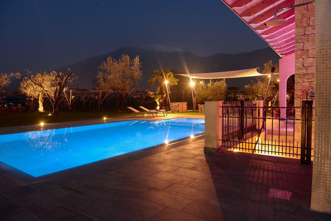 Villa Luxury House & Spa Riva del Garda Kültér fotó
